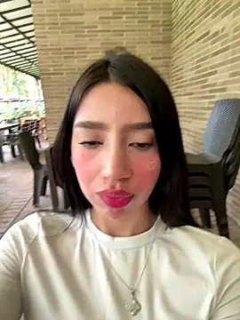 Min junn online show from October 3, 8:39 pm