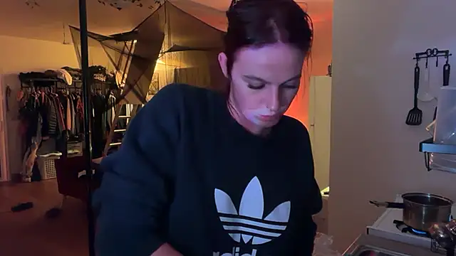 Snapshot of 7theSorceress chatting on October 12, 4:11 am 7theSorceress online show from October 12, 4:11 am