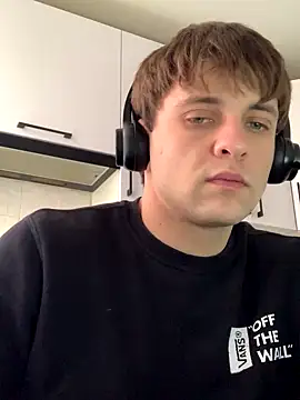 Kit Kat01 online show from November 16, 11:27 am