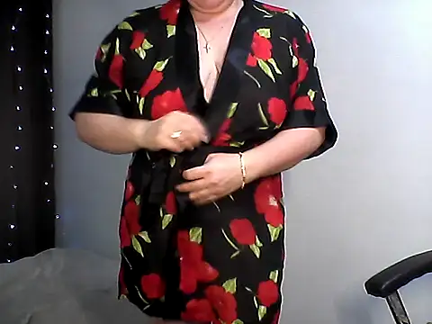 EllaLove2277 online show from December 15, 6:28 am