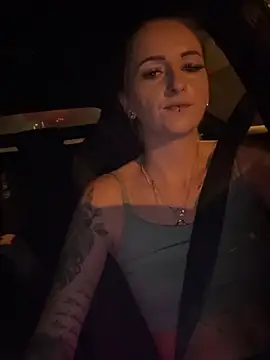 Lyra XX online show from March 3, 9:10 pm