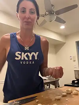 Snapshot of NurseStephania chatting on September 22, 12:34 am NurseStephania online show from September 22, 12:34 am