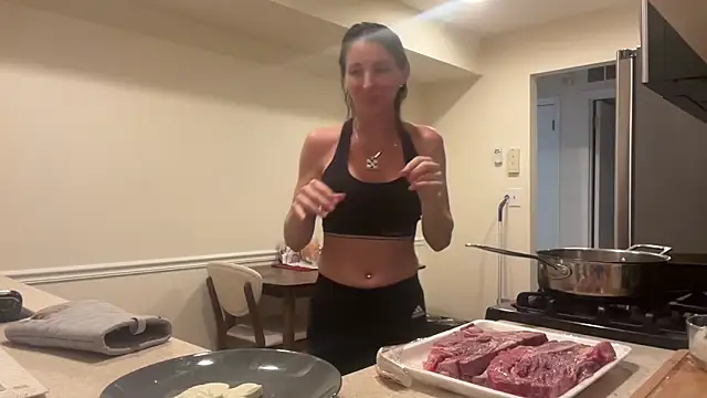 Snapshot of NurseStephania chatting on October 3, 12:07 am NurseStephania online show from October 3, 12:07 am