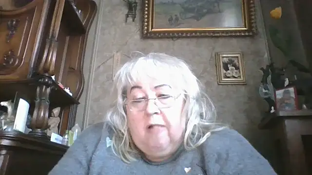 Snapshot of Lala-Love56 chatting on December 16, 1:16 pm Lala-Love56 online show from December 16, 1:16 pm