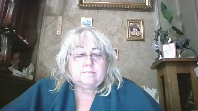 Snapshot of Lala-Love56 chatting on December 17, 7:09 pm Lala-Love56 online show from December 17, 7:09 pm