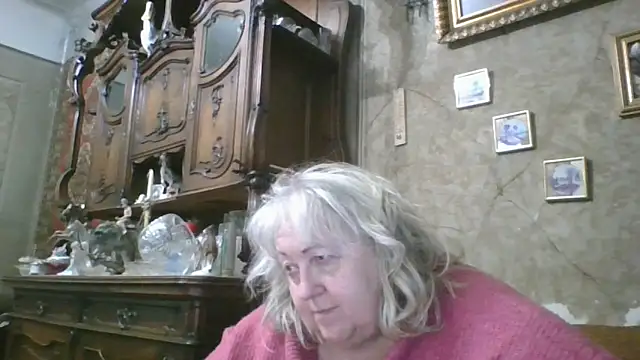 Snapshot of Lala-Love56 chatting on May 6, 6:02 pm Lala-Love56 online show from May 6, 6:02 pm