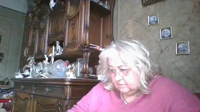 Snapshot of Lala-Love56 chatting on May 16, 3:55 pm Lala-Love56 online show from May 16, 3:55 pm