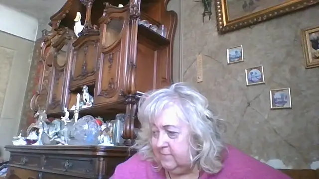 Snapshot of Lala-Love56 chatting on May 20, 3:18 pm Lala-Love56 online show from May 20, 3:18 pm