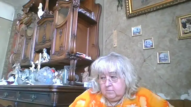 Snapshot of Lala-Love56 chatting on May 26, 1:51 pm Lala-Love56 online show from May 26, 1:51 pm