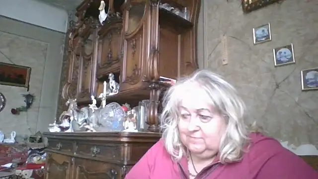 Snapshot of Lala-Love56 chatting on June 1, 4:09 pm Lala-Love56 online show from June 1, 4:09 pm