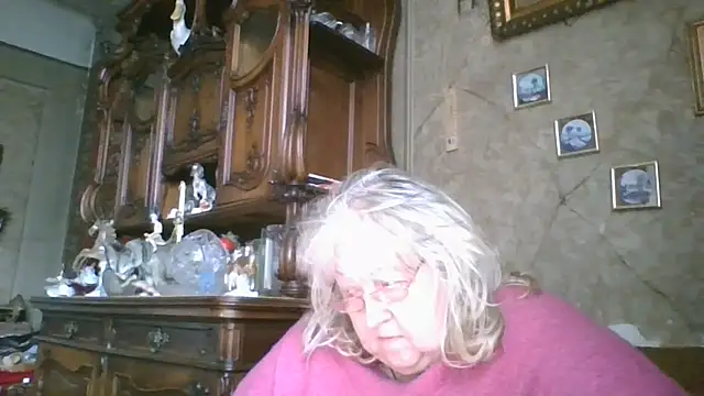 Snapshot of Lala-Love56 chatting on June 2, 8:05 am Lala-Love56 online show from June 2, 8:05 am