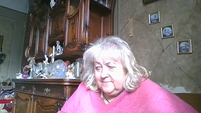 Snapshot of Lala-Love56 chatting on June 14, 5:31 am Lala-Love56 online show from June 14, 5:31 am