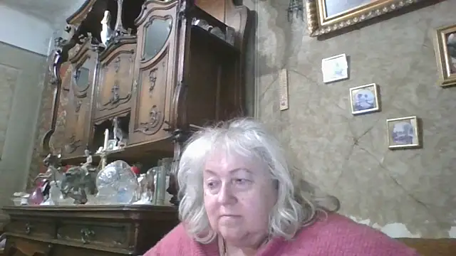 Snapshot of Lala-Love56 chatting on June 14, 10:23 pm Lala-Love56 online show from June 14, 10:23 pm