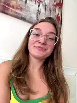 Snapshot of Bellatrisssaa chatting on October 19, 11:44 am Bellatrisssaa online show from October 19, 11:44 am