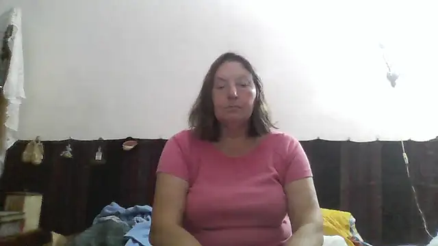 Snapshot of AnnaLive570 chatting on June 4, 3:34 am AnnaLive570 online show from June 4, 3:34 am