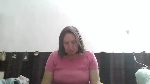 Snapshot of AnnaLive570 chatting on June 17, 3:31 am AnnaLive570 online show from June 17, 3:31 am