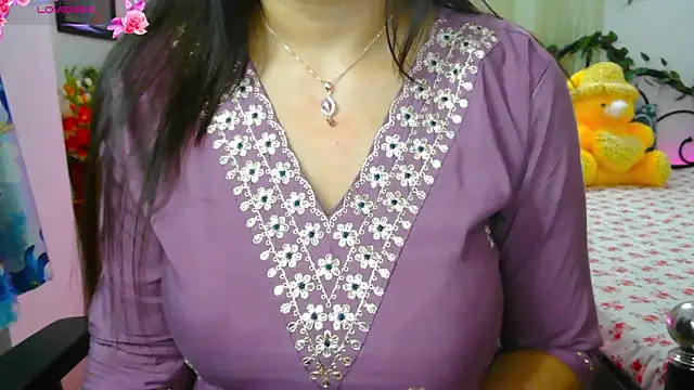 Snapshot of WildDimpi_0 chatting on October 19, 10:54 pm WildDimpi 0 online show from October 19, 10:54 pm