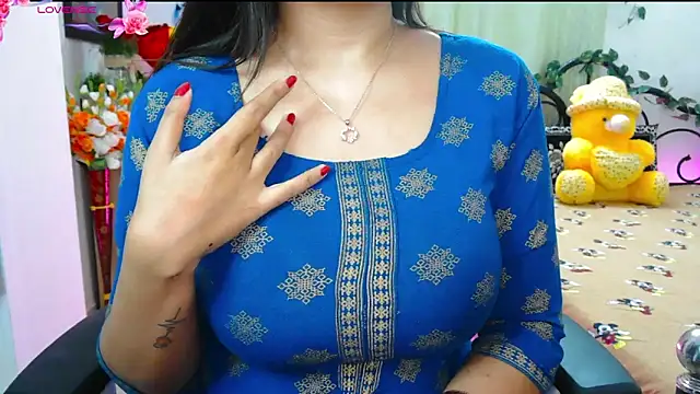 Snapshot of WildDimpi_0 chatting on December 3, 6:28 pm WildDimpi 0 online show from December 3, 6:28 pm