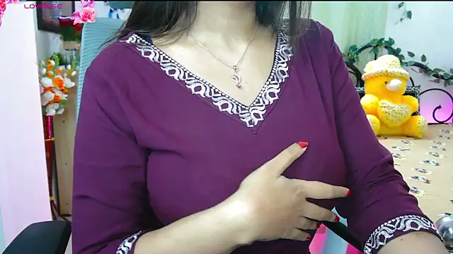 Snapshot of WildDimpi_0 chatting on December 4, 5:54 pm WildDimpi 0 online show from December 4, 5:54 pm