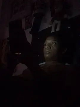 Snapshot of elpeluchenegroxxx3 chatting on October 9, 1:20 pm elpeluchenegroxxx3 online show from October 9, 1:20 pm