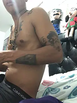 Snapshot of elpeluchenegroxxx3 chatting on February 27, 4:01 am elpeluchenegroxxx3 online show from February 27, 4:01 am