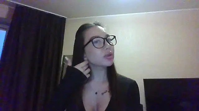 Snapshot of Vashniya chatting on November 6, 2:07 pm Vashniya online show from November 6, 2:07 pm