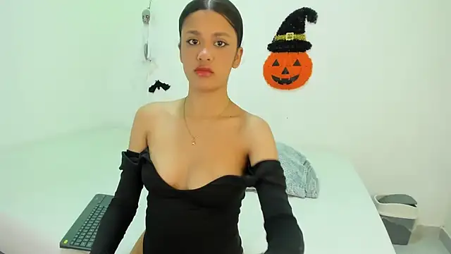 Sexy777Couple online show from October 28, 6:10 pm