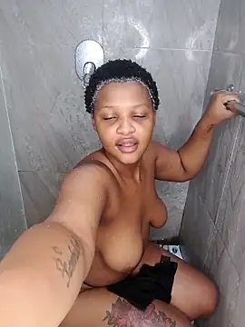 HotAssQueen online show from October 21, 11:11 am