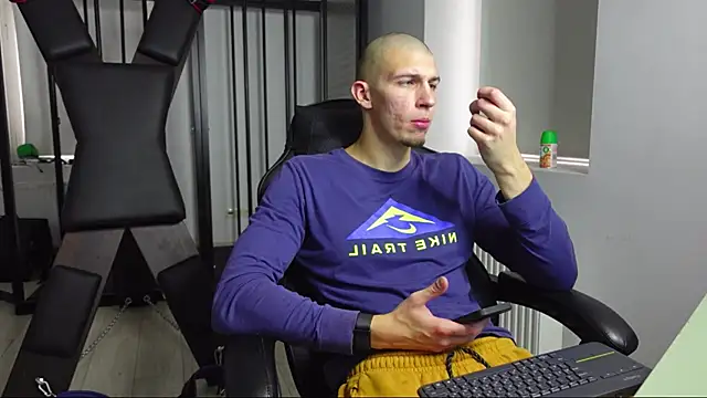 Ryan Dozer online show from October 16, 8:04 am