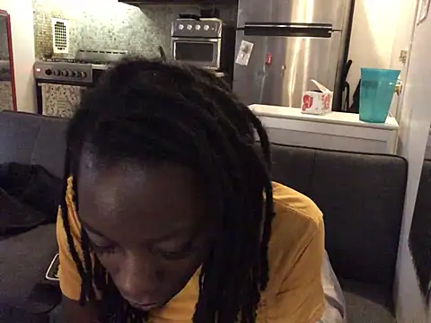 Snapshot of littyleesh1 chatting on July 19, 11:52 pm littyleesh1 online show from July 19, 11:52 pm