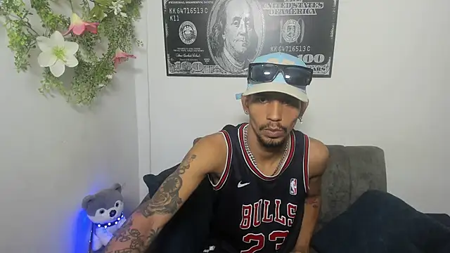 carl jhonson821 online show from November 12, 12:38 pm