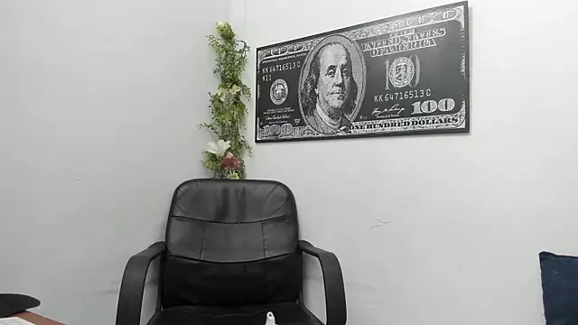 carl jhonson821 online show from November 30, 8:40 am