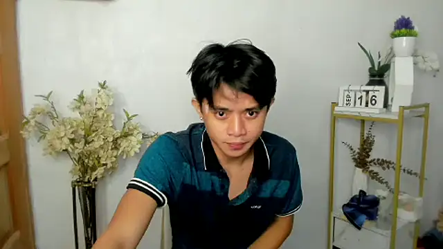 Snapshot of NautyBoyBrazeen_143 chatting on September 16, 8:21 pm NautyBoyBrazeen 143 online show from September 16, 8:21 pm