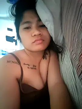 Snapshot of chandice30 chatting on April 5, 6:32 am chandice30 online show from April 5, 6:32 am