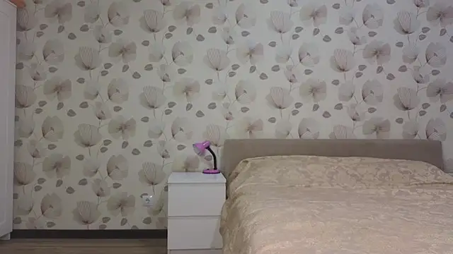 Annabel theMoon online show from September 12, 2:33 am