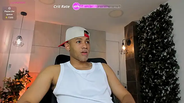 Snapshot of B_Wild chatting on July 24, 3:59 am B Wild online show from July 24, 3:59 am