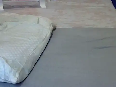 Snapshot of Playroom_queen chatting on December 18, 11:33 pm Playroom queen online show from December 18, 11:33 pm