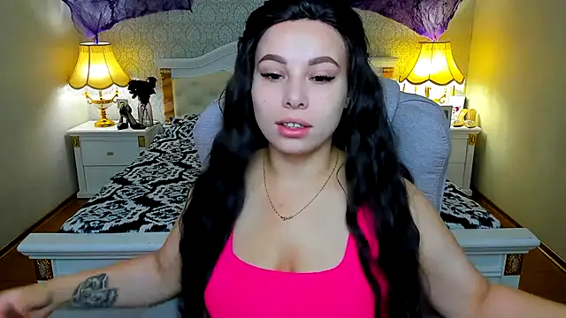 Snapshot of OmniaSher chatting on October 25, 9:39 am OmniaSher online show from October 25, 9:39 am