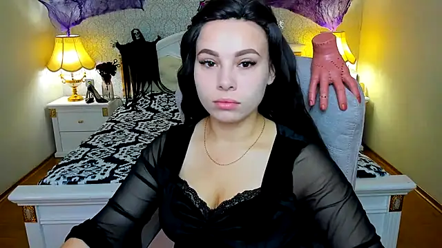 Snapshot of OmniaSher chatting on October 31, 11:22 am OmniaSher online show from October 31, 11:22 am