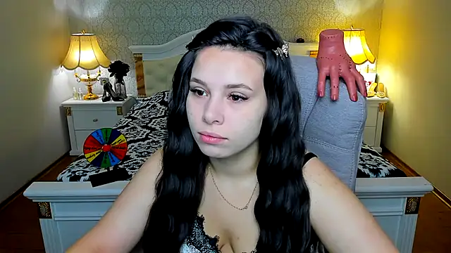 Snapshot of OmniaSher chatting on November 20, 10:26 am OmniaSher online show from November 20, 10:26 am