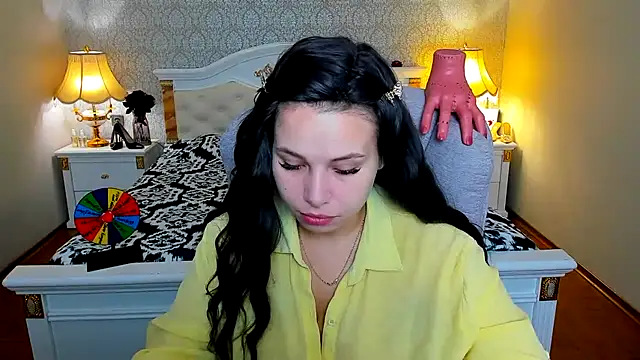 Snapshot of OmniaSher chatting on November 25, 10:26 am OmniaSher online show from November 25, 10:26 am