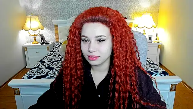 Snapshot of OmniaSher chatting on December 5, 10:46 am OmniaSher online show from December 5, 10:46 am