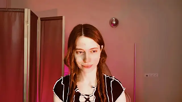Yoka paradoXXX online show from April 19, 11:20 am