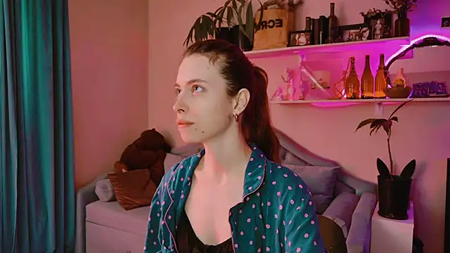 Snapshot of Yoka_paradoXXX chatting on June 21, 12:30 pm Yoka paradoXXX online show from June 21, 12:30 pm