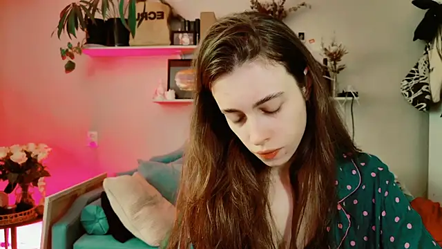 Snapshot of Yoka_paradoXXX chatting on July 18, 9:24 am Yoka paradoXXX online show from July 18, 9:24 am