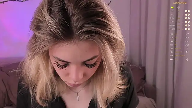 Leila Vanilla online show from May 30, 5:59 am