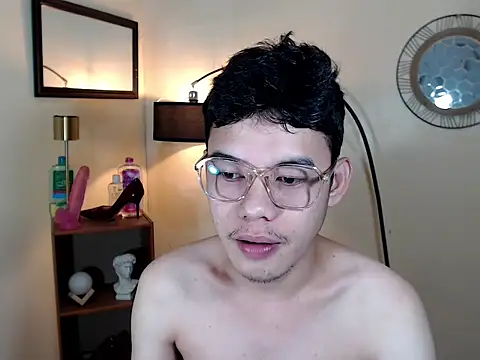 keirflorianxx online show from October 20, 10:10 pm
