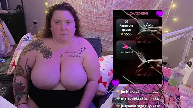 brookenicole3003 online show from April 18, 12:47 am