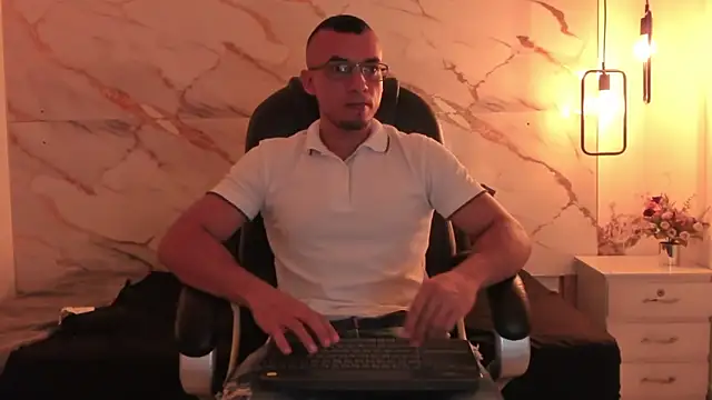 johan miller0 online show from November 26, 1:12 pm