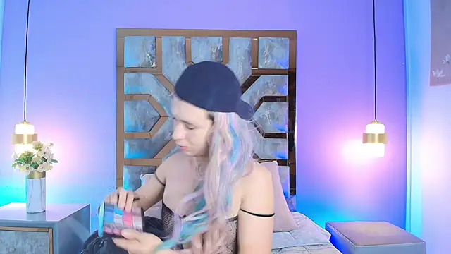 Snapshot of Electra_Gosselin chatting on November 12, 4:02 am Electra Gosselin online show from November 12, 4:02 am